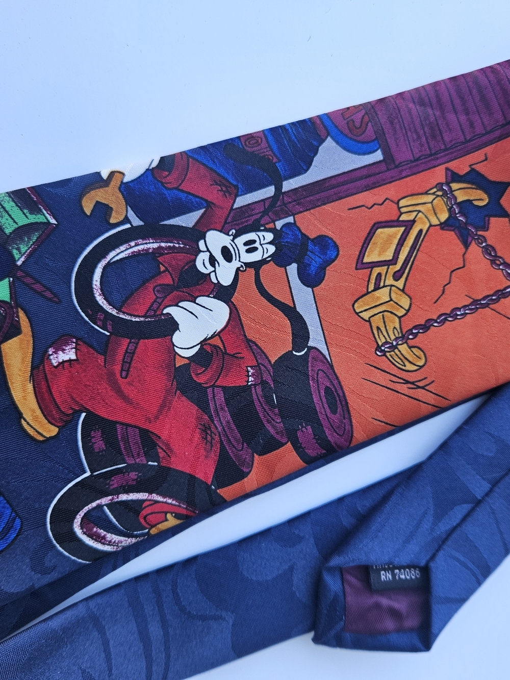 Vintage Men's Goofy At Garage Necktie Mickey Unlimited